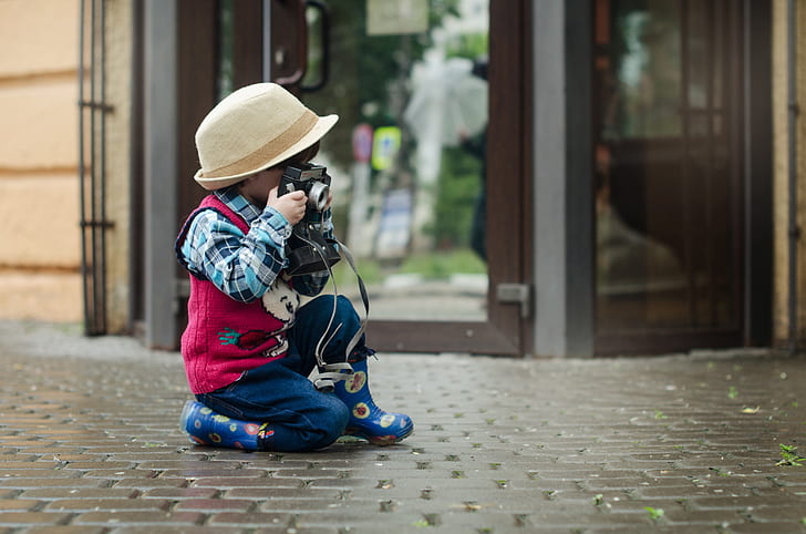 A Guide to Kid and Family-Friendly Photo Walk Tours in Toronto (Tips and Spots)